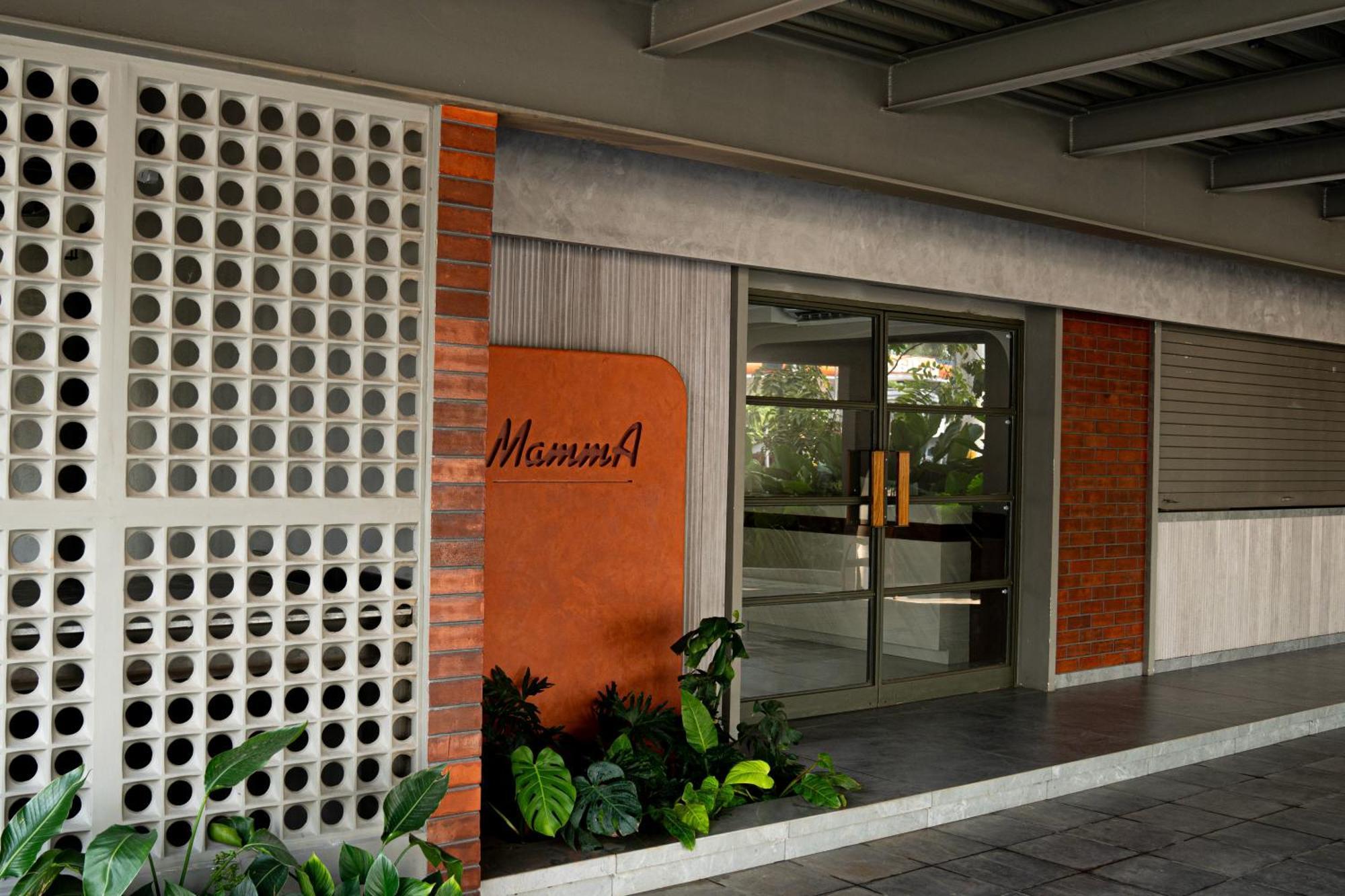 Hotel Benhur Kochi Exterior photo